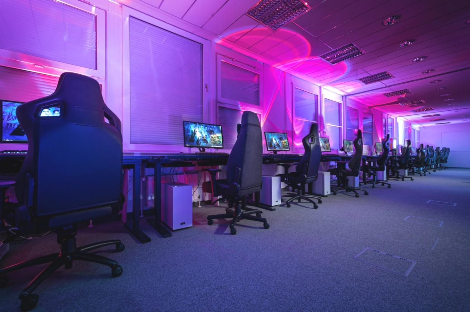 Ilvesnak seminar environment for 3D physics game design